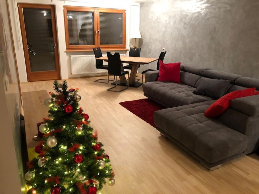 Appartamento Nuovo E Comfort A Brunico Kronplatz Buitenkant foto
